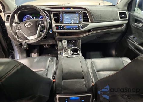 2018 Toyota Highlander Se из США, поврежденный, VIN 5TDJZRFH2JS828951